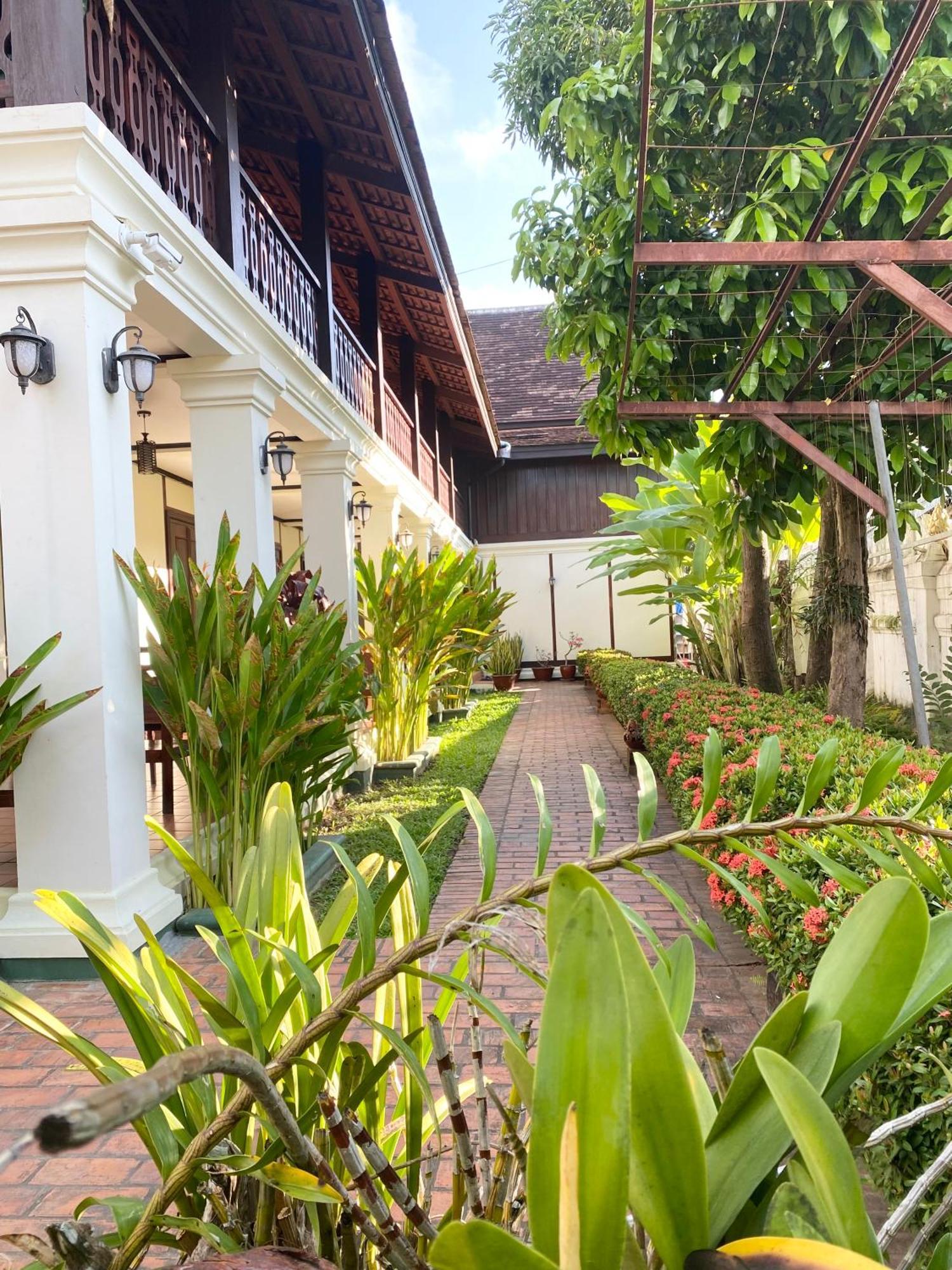 Luang Prabang Residence & Travel Экстерьер фото